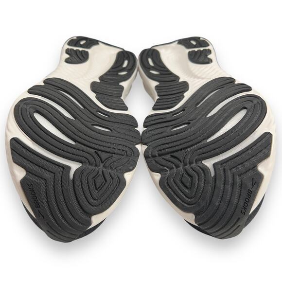 Brooks Black and White High Cushion Running Shoes - Picture 9 of 11